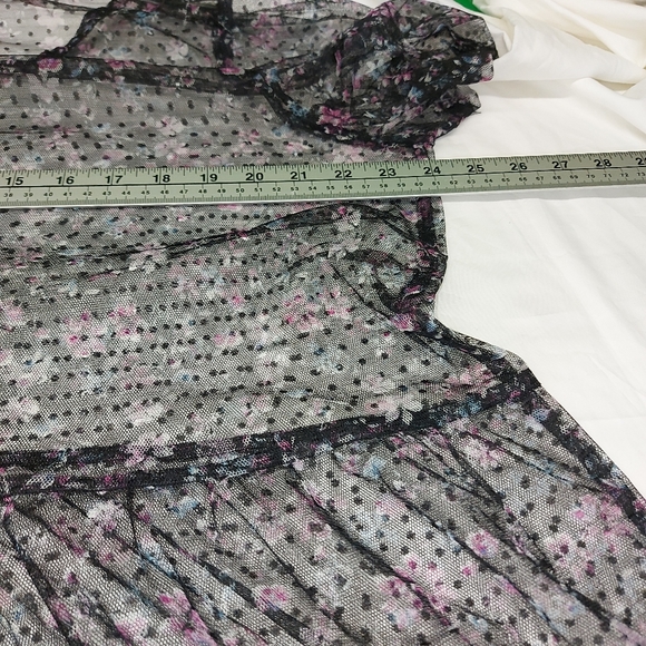 😺 DC Jeans Sheer Mesh Floral Top Sheer. Sexy and Fun - Picture 3 of 5